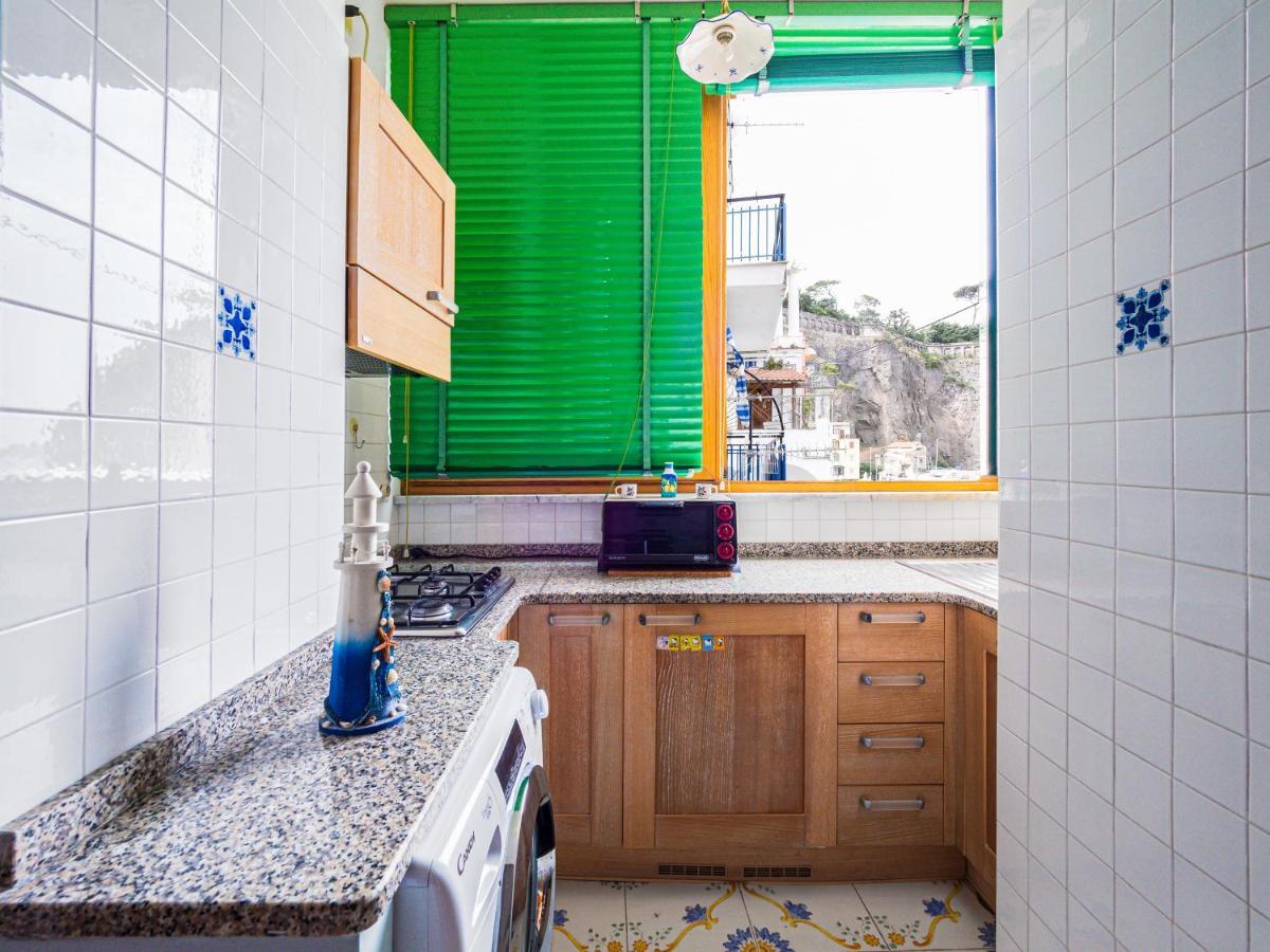 פיאנו די סורנטו Casa Mariarosa - Seaside Apartment With Balcony מראה חיצוני תמונה